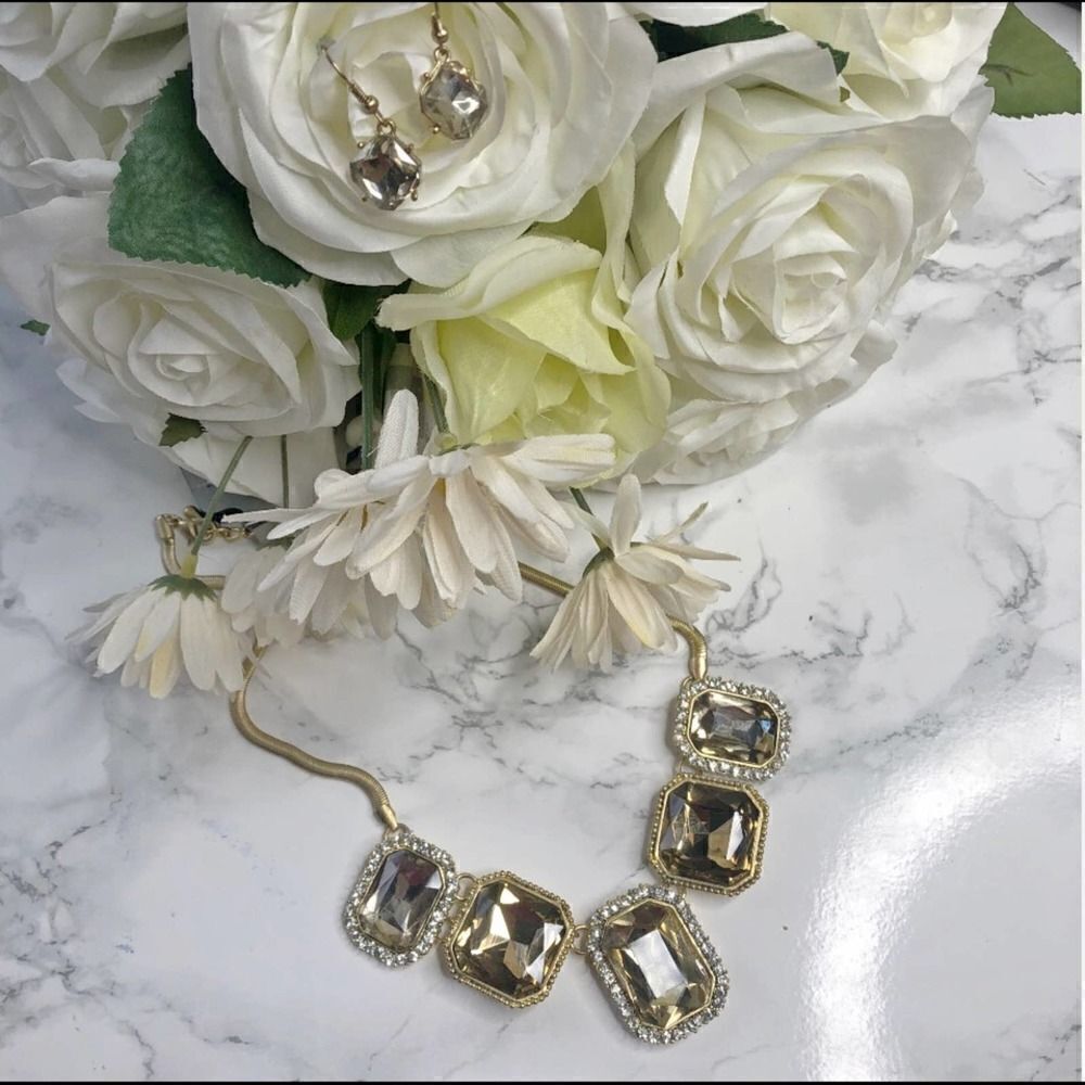 2/$20 Gold Gemstone Necklace Earring Set - Picture 4 of 4